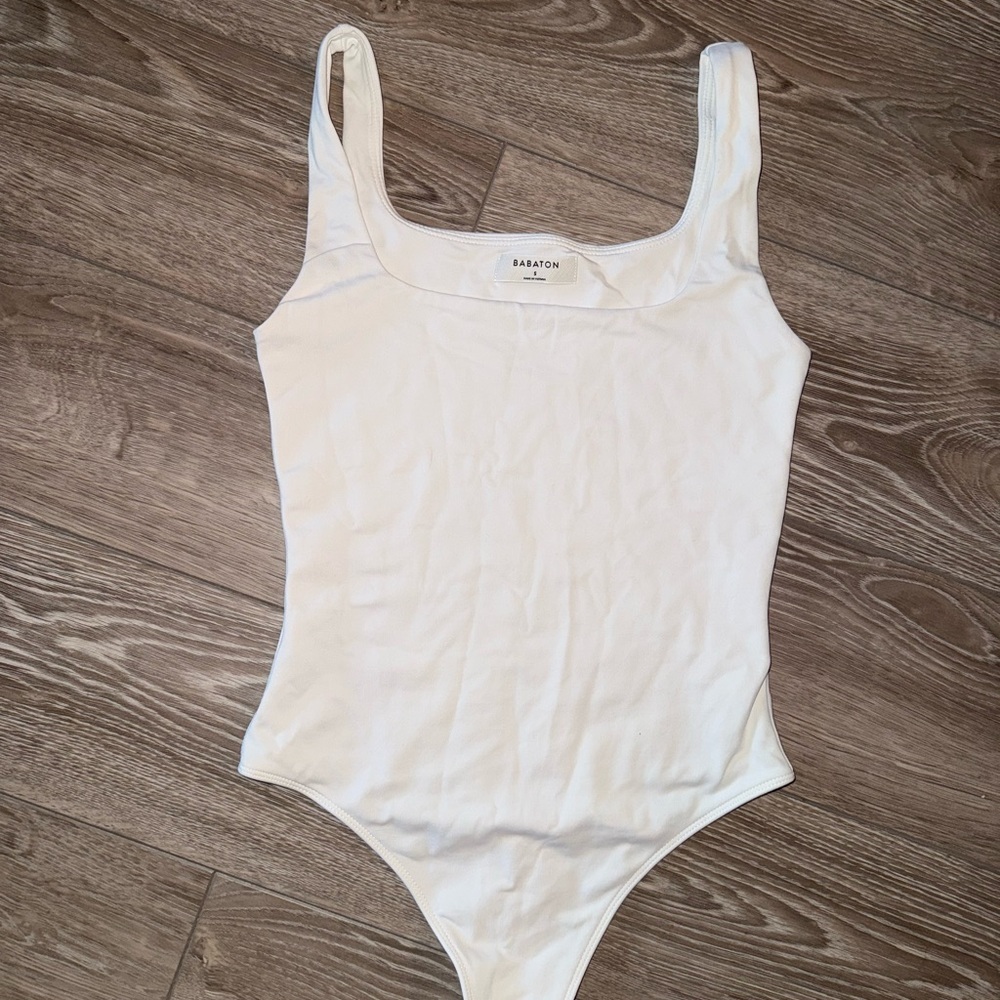 Aritzia Babaton White Contour Bodysuit